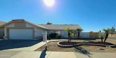 8681 W Meadow Drive Peoria, AZ 85382