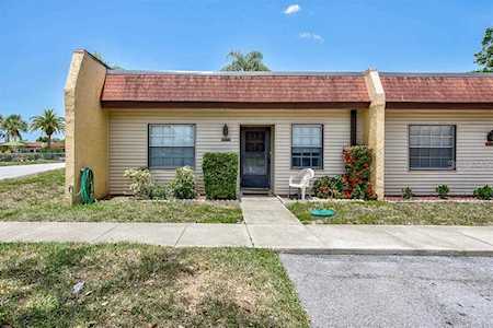 9122 Oakwood Ln #9122 Seminole, FL 33776