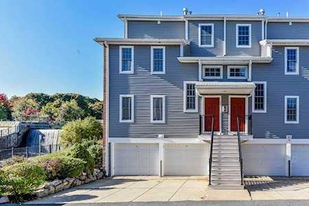 32 N Stone Mill Dr #1212 Dedham, MA 02026