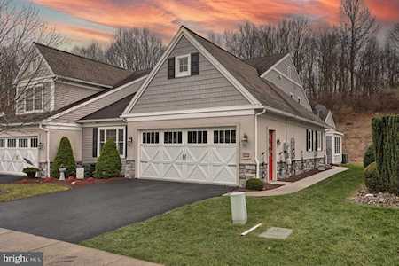 1039 English Dr Lebanon, PA 17042