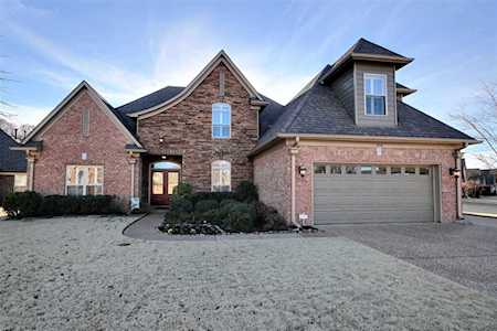 220 Lewis Fairway Cir Oakland, TN 38060