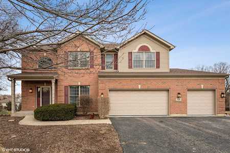 759 Woodland Dr Antioch, IL 60002