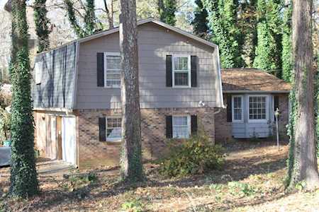 1397 Hickory Dr SW Lilburn, GA 30047