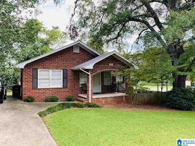 106 Sunrise Blvd Hueytown, AL 35023