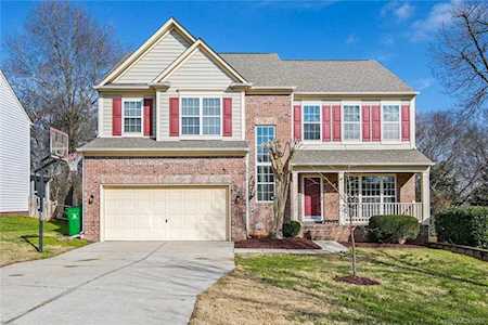 8124 Pelorus Ln Charlotte, NC 28269