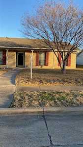 2207 Grapevine Lane Carrollton, TX 75007