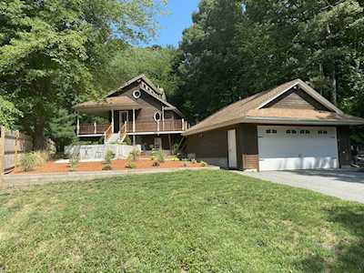 104 Lakeview Ave Tyngsborough, MA 01879