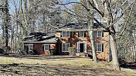 4547 Robie Rd SW Lilburn, GA 30047