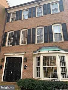1806 24th St Arlington, VA 22202