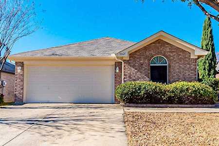 10621 Braewood Drive Fort Worth, TX 76131