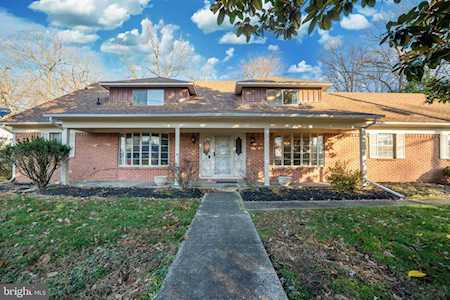 705 Braeburn Dr Fort Washington, MD 20744