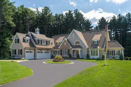 26 Hidden Springs Lane Wayland, MA 01778