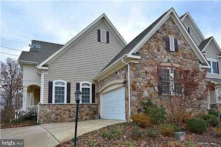 13020 Red Admiral Place Fairfax, VA 22033