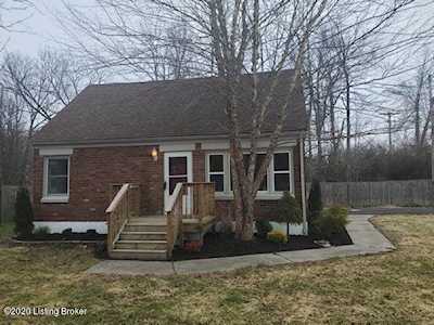 7615 Rosemary Ln Louisville, KY 40214