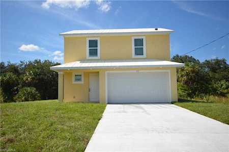 272 Pelton Circle Port Charlotte, FL 33954