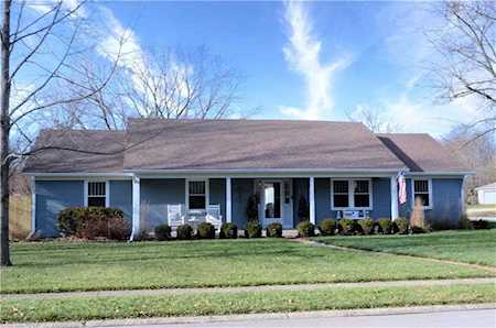 11008 Pleasantview Dr Carmel, IN 46033