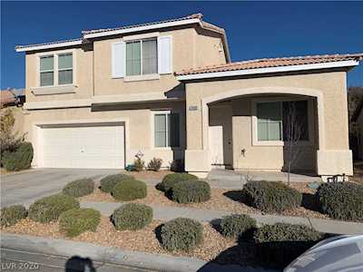 7458 Cochise Bend Ave Las Vegas, NV 89113