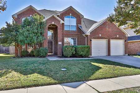 8104 Mount Shasta Circle Fort Worth, TX 76137