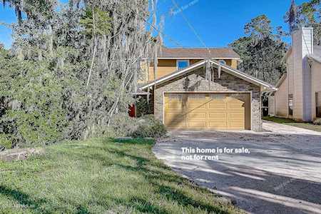 2891 Dickinson Rd Jacksonville, FL 32216