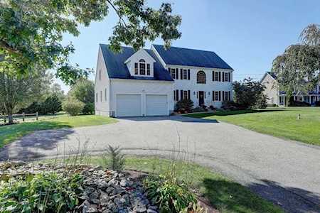 610 Hickory Rd North Attleboro, MA 02760