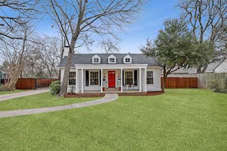 1552 El Campo Drive Dallas, TX 75218
