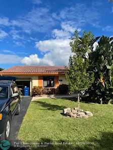 8957 NW 27th St Coral Springs, FL 33065