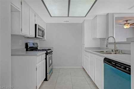 8070 Russell Rd #1074 Las Vegas, NV 89113