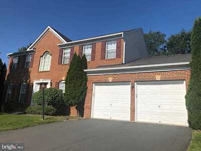 8600 Rising Ridge Ct Bristow, VA 20136