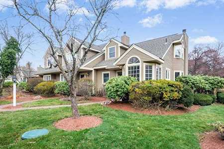 4 Leman Ln #4 Hopkinton, MA 01748