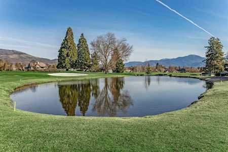 67 Fairway Circle Medford, OR 97504
