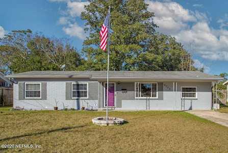 6303 Shetland Rd Jacksonville, FL 32277