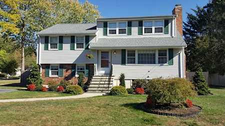 7 Spring Valley Rd Burlington, MA 01803