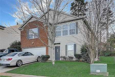 6007 Shortleaf Pine Ct Charlotte, NC 28215