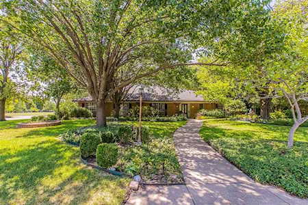 4117 Maryview Court Haltom City, TX 76117