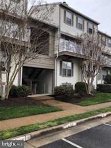 9264 Cardinal Forest Ln #D Lorton, VA 22079