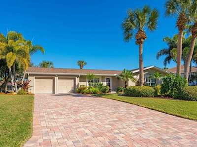 5537 Cape Leyte Dr Sarasota, FL 34242