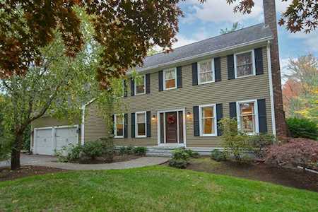 55 Lancashire Dr Mansfield, MA 02048