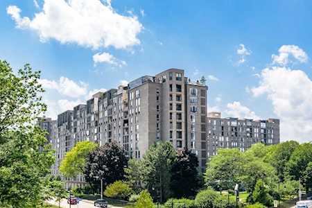 33 Pond Ave #411 Brookline, MA 02445