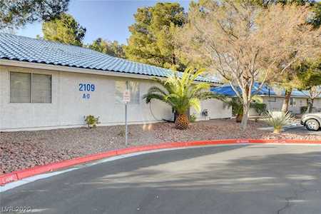 2109 Willowbury Dr #B Las Vegas, NV 89108