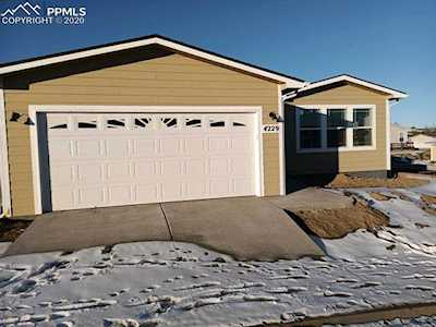 4229 Gray Fox Heights Colorado Springs, CO 80922