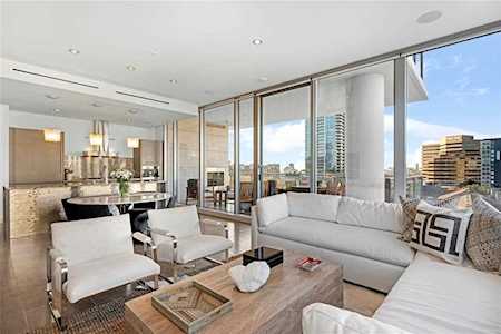 2900 Mckinnon Street #605 Dallas, TX 75201