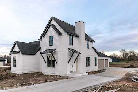 948 E Valley Trail Dr Republic, MO 65738