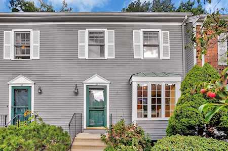 2 Glenbrook Ln #19 Arlington, MA 02474