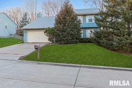 2520 N Blanchard St Davenport, IA 52804