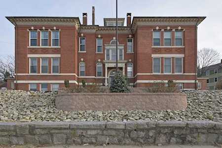 926 Southbridge St #16 Worcester, MA 01610