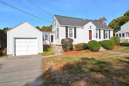 20 Holbrook Road North Andover, MA 01845
