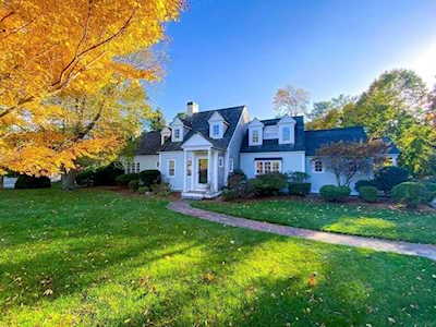 10 Brewer Lane Duxbury, MA 02332
