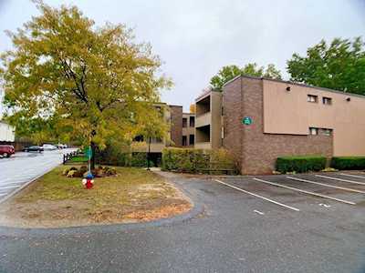 10 Shrewsbury Green Drive #B Shrewsbury, MA 01545