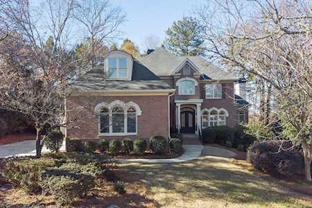 3284 Chipping Wood Ct Alpharetta, GA 30004