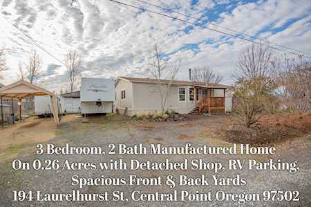 194 Laurelhurst St Central Point, OR 97502